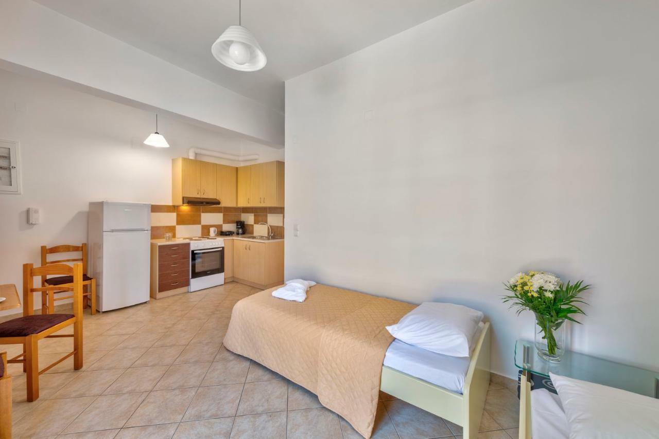 Ethrionplus Two Rooms Apartments Balconies 100 M From The Port Эрмуполис Экстерьер фото